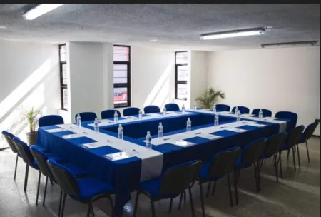 Hotel Central Teziutlan Отели в г. Тесьютлан