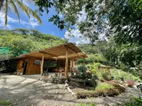 Eco-Finca Hostal Santorum