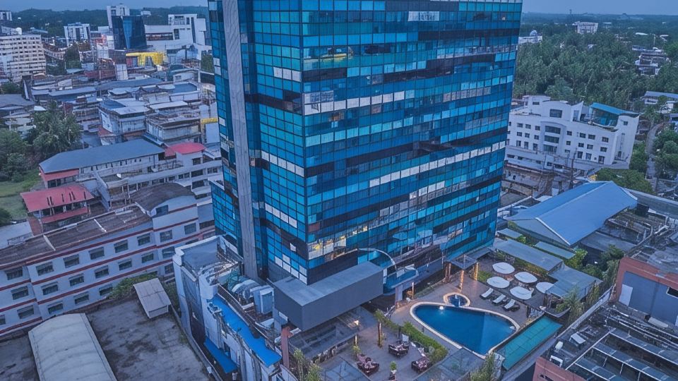 The Raviz Hotel, Calicut