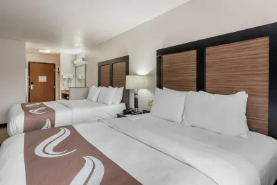 Quality Inn & Suites Hotels in South Fork