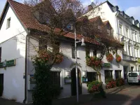 Hotel am Rathaus - Baarit