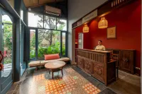 Le Clos du Fil Hotels in Hoa Lư District