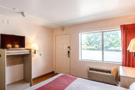 Motel 6 Redding, CA - Central