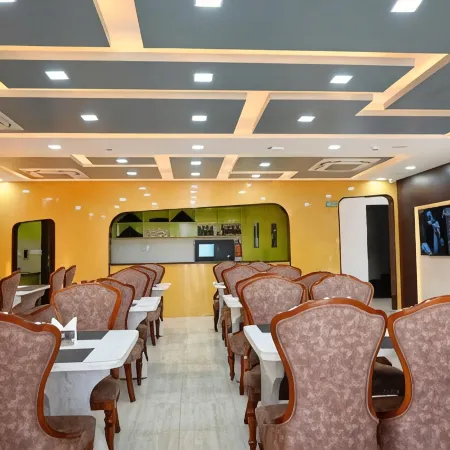 Hotel Navraj Palace