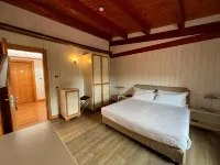 Apulia Victor Country Hotel - مسبح