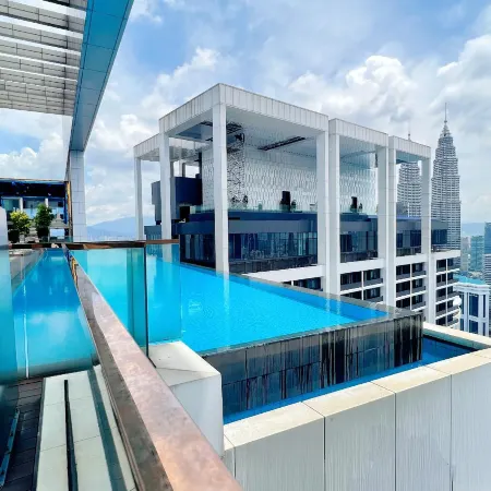 Platinum Suites at Kuala Lumpur City Centre (KLCC) by Veedu Hauz