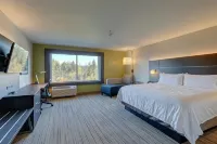 Holiday Inn Express & Suites Auburn Downtown Hotels in Auburn