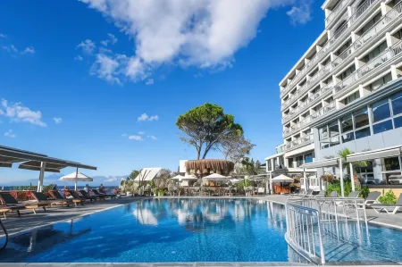 Lara Otel Отели рядом с достопримечательностью «Lara Beach»