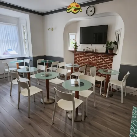 Gatwick Castle B&B