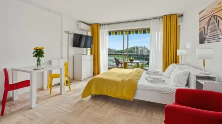 Cannes Marina Appart Hotel Mandelieu Отели в г. Мандельё-ла-Напуль