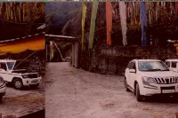 Le Coxy Resort Lachung - parking