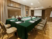 Regency Tunis Hotel - 5-Star