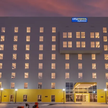 City Express by Marriott Lagos de Moreno Отели рядом с достопримечательностью «1980»