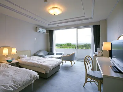 Shizu Hills Hotel Hotel in zona JR Shizu station