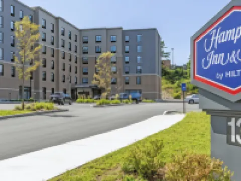 ハンプトン イン & スイーツ ボストン / ウォルサム ウォルサムのホテル