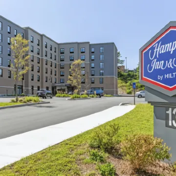 แฮมป์ตัน อินน์แอนด์สวีทส์ บอสตัน/วอลแทม