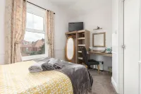 霍林沃思住宿加早餐旅館 萊瑟姆-聖安妮住宿飯店