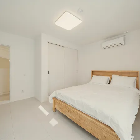 Daebudo Space Pool Villa