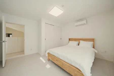 Daebudo Space Pool Villa