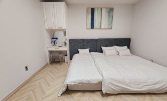 Ganghwado Uncle Stay