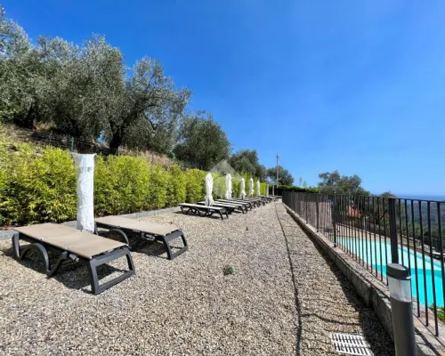 Antica Torre Hotéis em Civezza