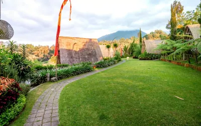 Village Above The Clouds Hotel in zona Bali Botanic Garden
