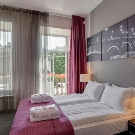 Mary Hotel (Мари)