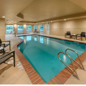 Holiday Inn Express & Suites RED BLUFF-SOUTH REDDING AREA by IHG