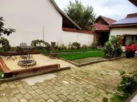 A Lizbett Cottage egy közel 100 éve épült vályogház Hotel a 