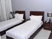 Hotel Solitaire Grand Hotels in Sirsa