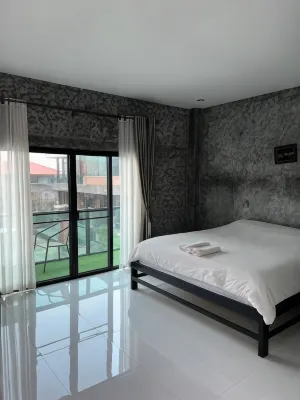 Vintage Home Maesalong Hotel dekat Sinakarintra Stit Mahasantikhiri Pagoda
