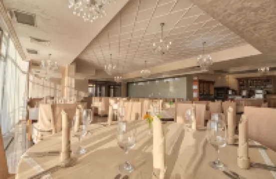 阿巴納西公園酒店 大特爾諾沃酒店