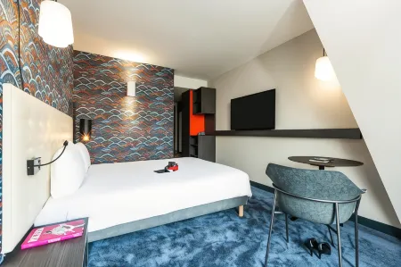 Ibis Styles Puteaux Paris la Défense