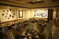 Efcee Sarovar Premiere Bhavnagar - breakfast