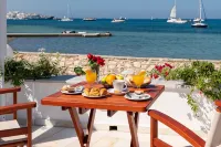 Irene Hotel - Beachfront - Pet friendly