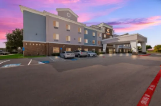 Comfort Suites