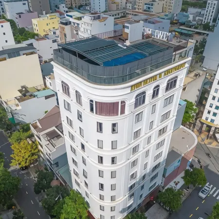 Kiwi Hotel and Apartment