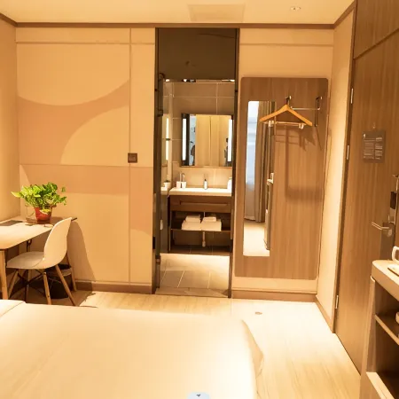 HanTing Hotel (Handan Century Avenue)
