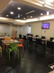 Single Inn Kaohsiung Linsen - Losmen