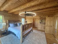 3-Tier Deck + Putting Green + Steam Sauna  Private Lake Eufaula Escape - Wifi