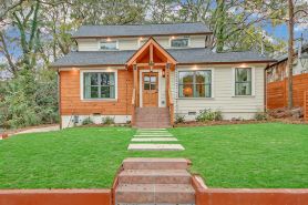 Modern Luxe 5 Br  4 BA Home. Near the  Airport and Downtown Atlanta