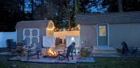 Tiny, Funky, and Full of Love - Welcome to the Love Shack - 3-Star