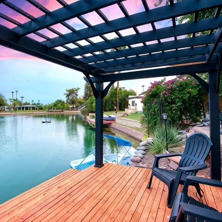 Lake Front Paradise, Pool and Hot Tub-Bubbly