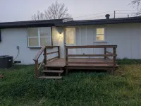3-bedroom house with WiFi and AC in Lindale close to downtown and I-20 Hotéis em Lindale