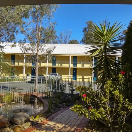 Madison Spa Motel - Adults Only Отели в г. Моама