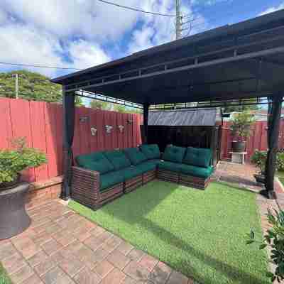 Charming 3-bedroom house pool house with WiFi, AC in Pompano Beach Hotel Exterior