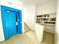Sunny apartment directly on the Atlantic, the beach is right outside the door! Hotels in Tazacorte