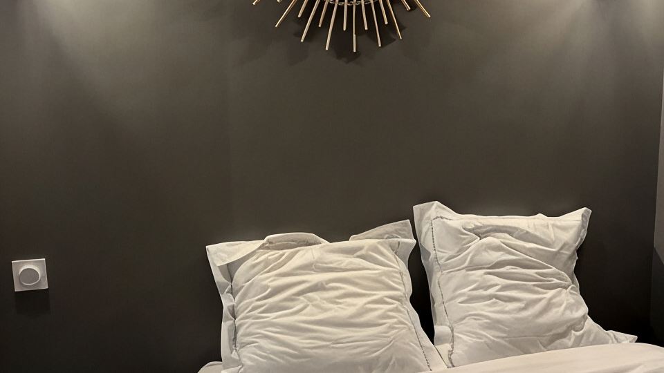 Lucas II Appartement 35 m2 Hôtel Particulier XII eme Siecle