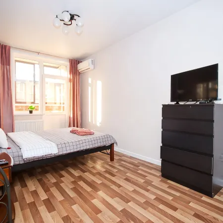 Apartment Atmosphere-Romantic