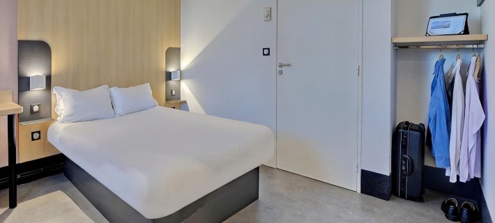 B&B Hotel le Mans Nord 2 โรงแรมในซาร์ต